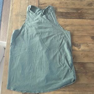Lululemon top size medium